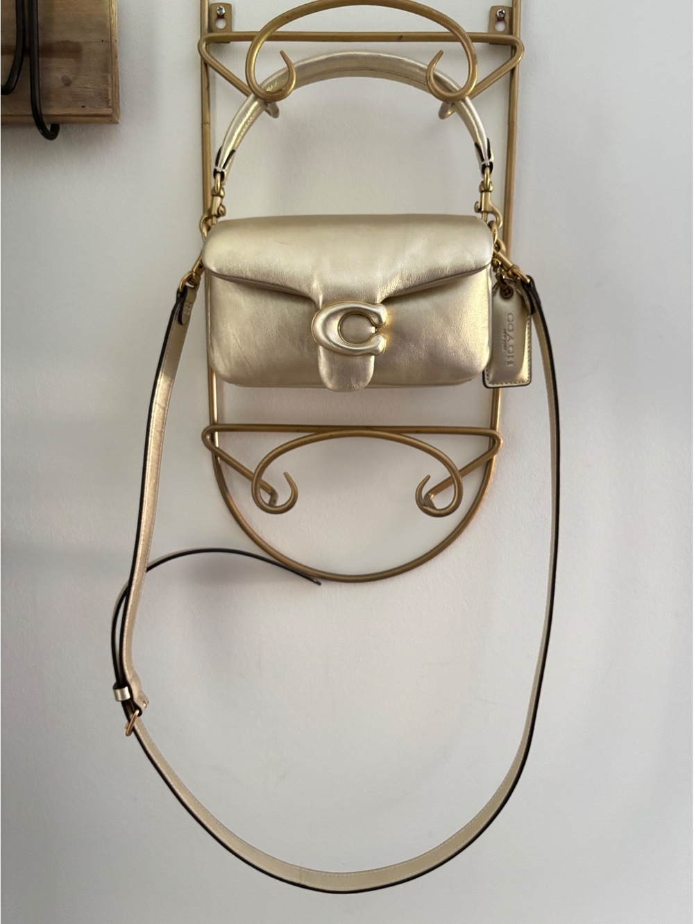 Coach Pillow Tabby Shoulder Bag 18 in Metallic Soft Gold w/ Crossbody Strap! - Picture 2 of 9